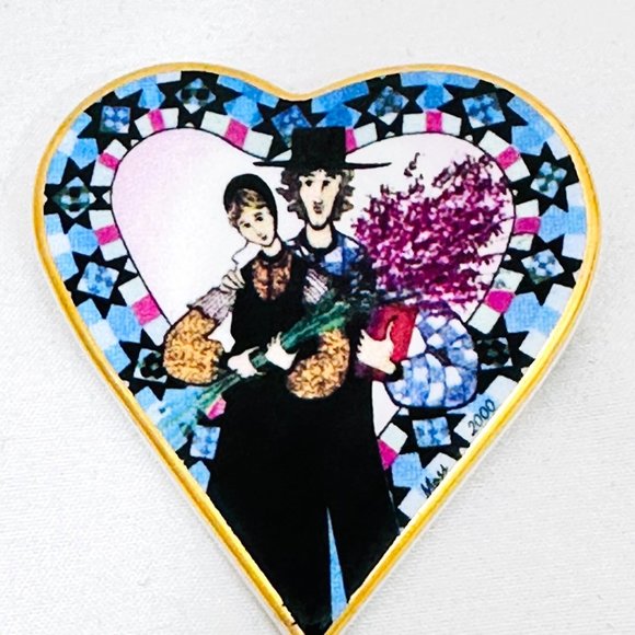 P. Buckley Moss Stars of Love Porcelain Brooch/Pendant Vintage 2000 - Picture 4 of 9